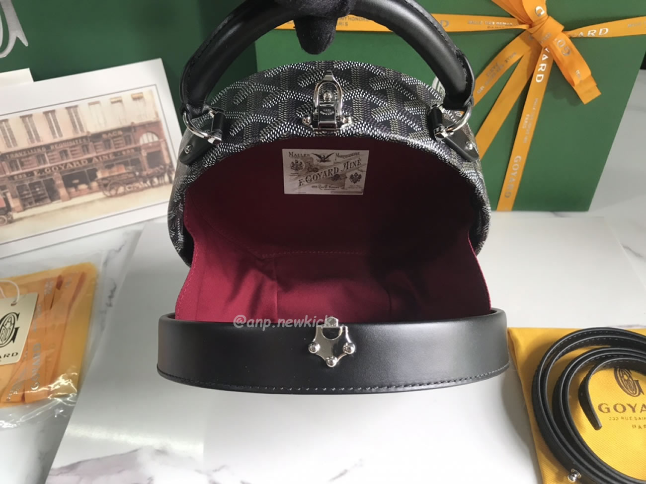 Goyard Alto Hat Box Bag 16.5 Cm X 7 Cm X 18 Cm (13) - newkick.app